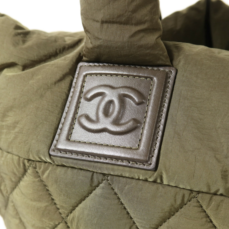 CHANEL 尼龍Coco Cocoon銀扣手挽袋-10