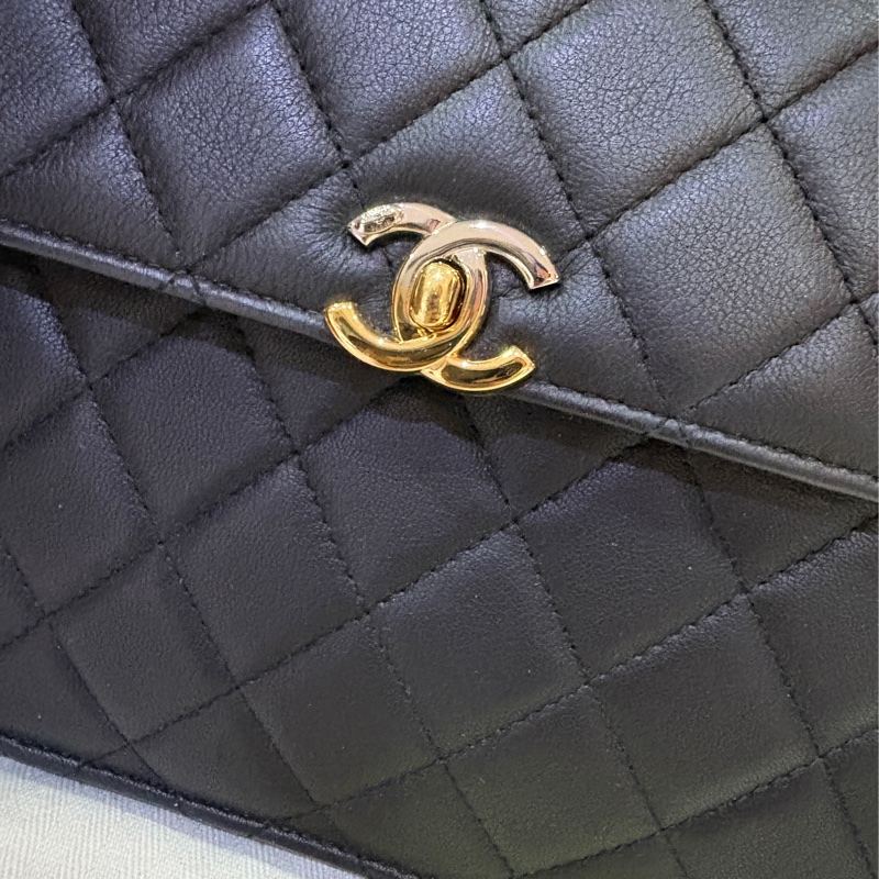 近全新 稀有 Chanel 雙色logo 手拿包 宴會包 文件公事包-2