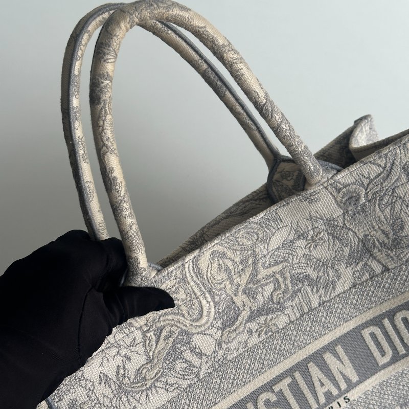 98新🩶 Dior 迪奧 Book Tote 中型托特包 米棕色和灰色-10