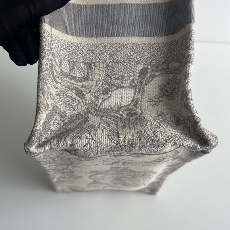 98新🩶 Dior 迪奧 Book Tote 中型托特包 米棕色和灰色-14