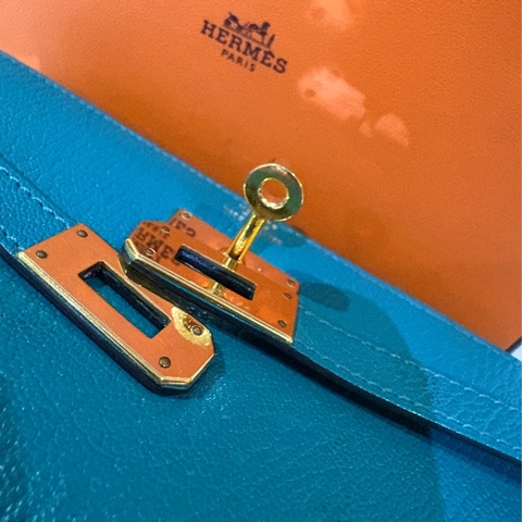 稀有釋出 孔雀綠 愛馬仕孔雀綠 凱莉中長夾