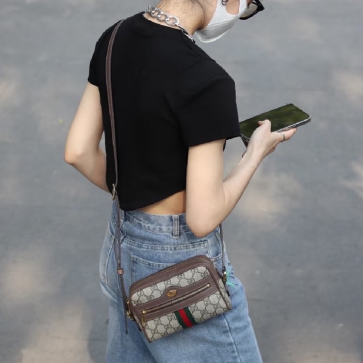 莉亞精品♡ Gucci 517350 老花小相機包 二手-1