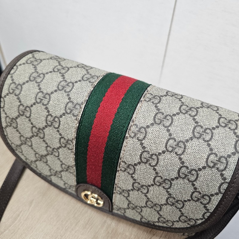 [ 新年經典款回饋福利❣️] Gucci 老花Ophidia金釦磁吸肩斜背包-12