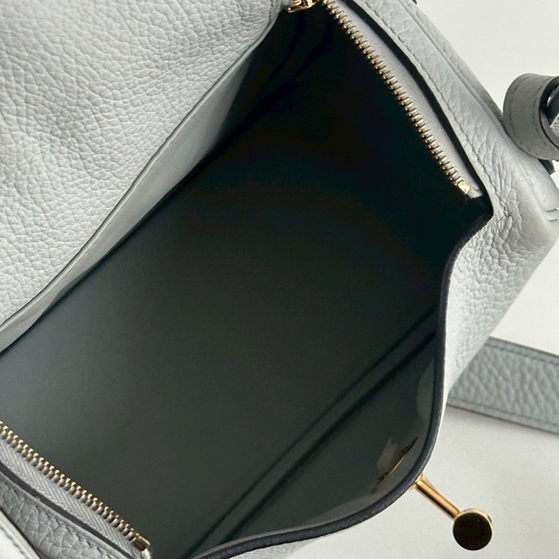 99新🆕 Hermès 愛馬仕 Mini Lindy 聖杯藍金釦 一代-15