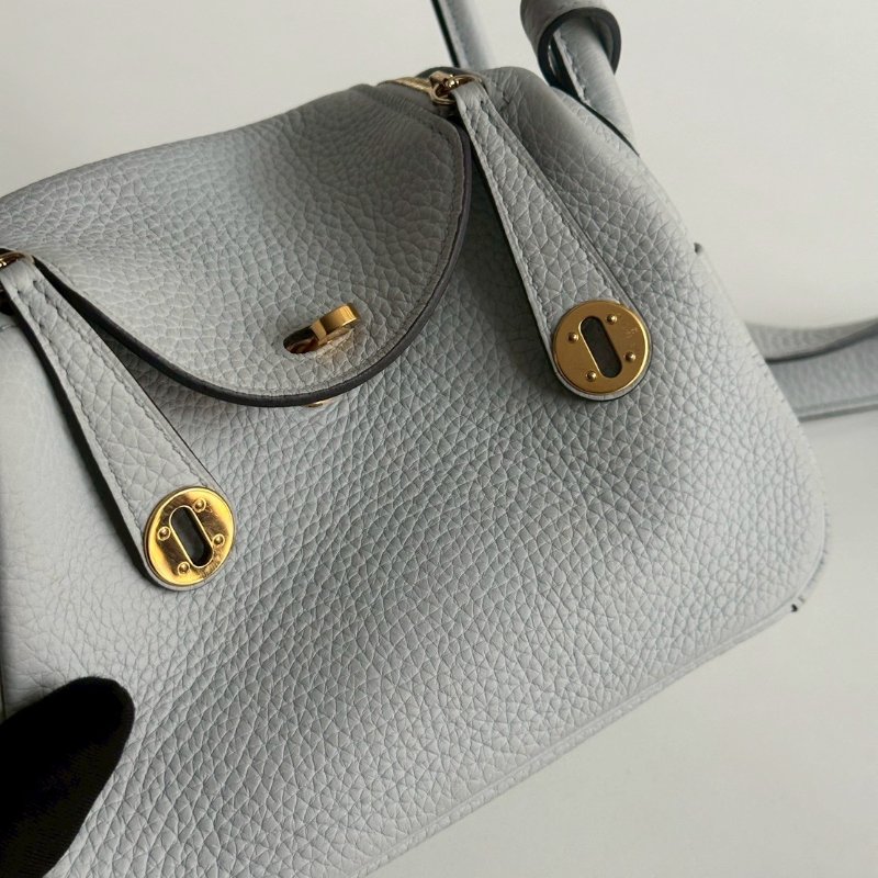 99新🆕 Hermès 愛馬仕 Mini Lindy 聖杯藍金釦 一代-17