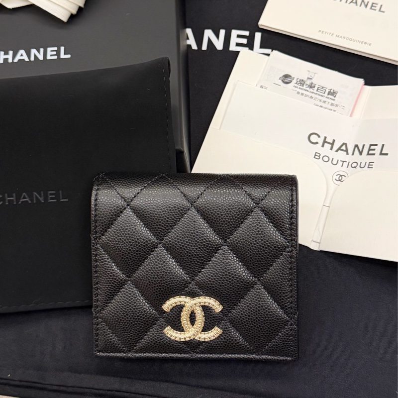 CHANEL新款 / 全新 / 荔枝牛皮/中短夾-1