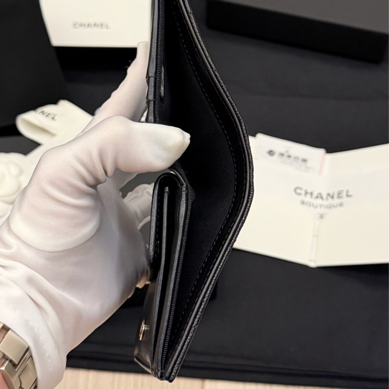 CHANEL新款 / 全新 / 荔枝牛皮/中短夾-4