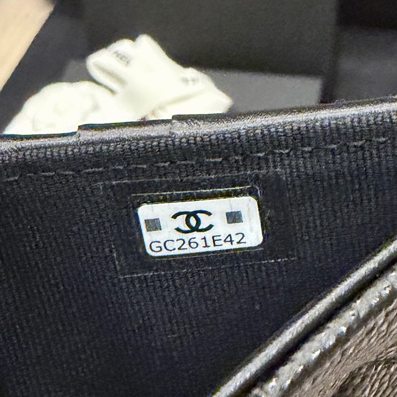 CHANEL新款 / 全新 / 荔枝牛皮/中短夾-7