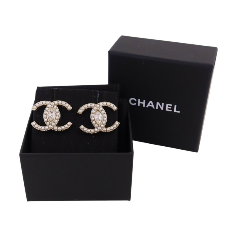 CHANEL 金屬/水鑽/仿珍珠CC Earrings金扣耳環-9