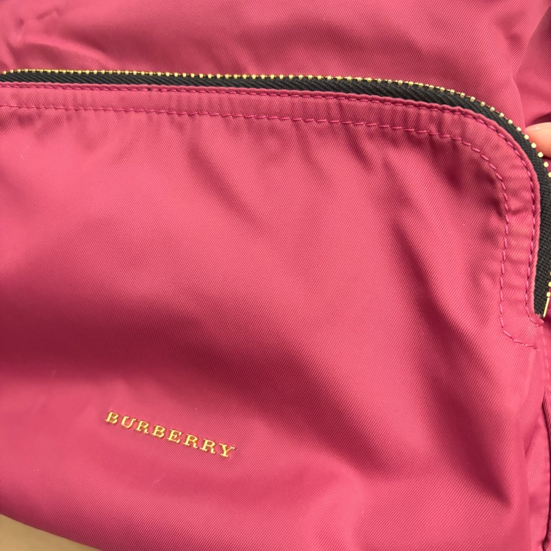 Burberry 莓果色 後背包-2