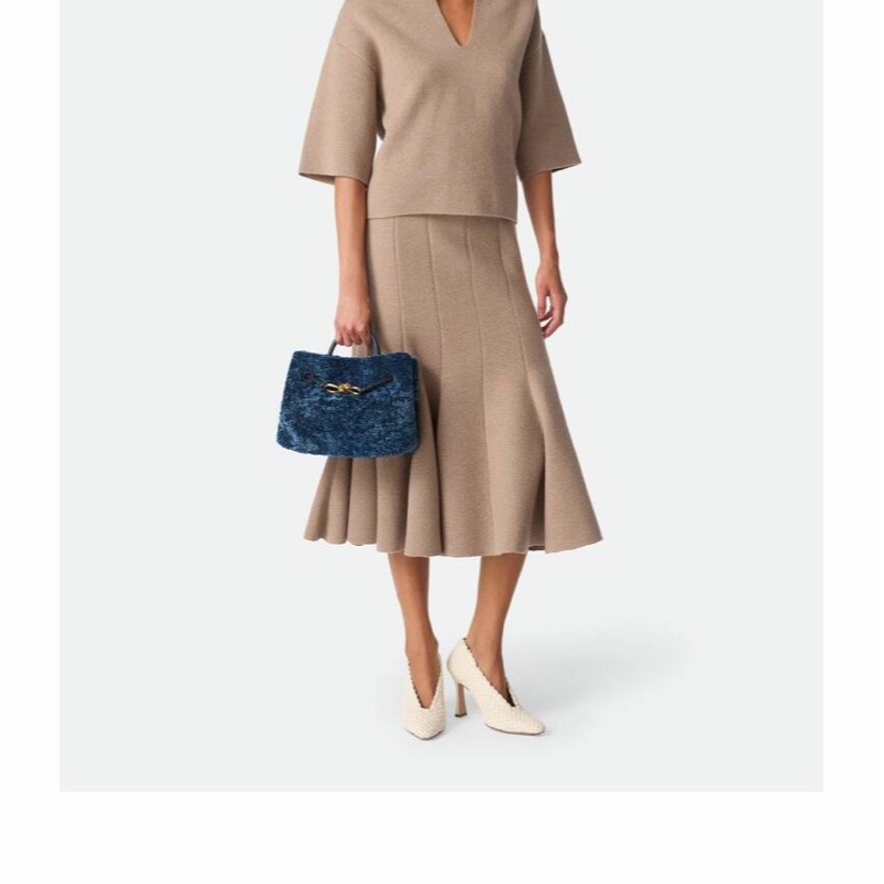 Bottega Veneta 女士 小號Andiamo單肩包均碼碼小號、25cm*10cm*20cm-2