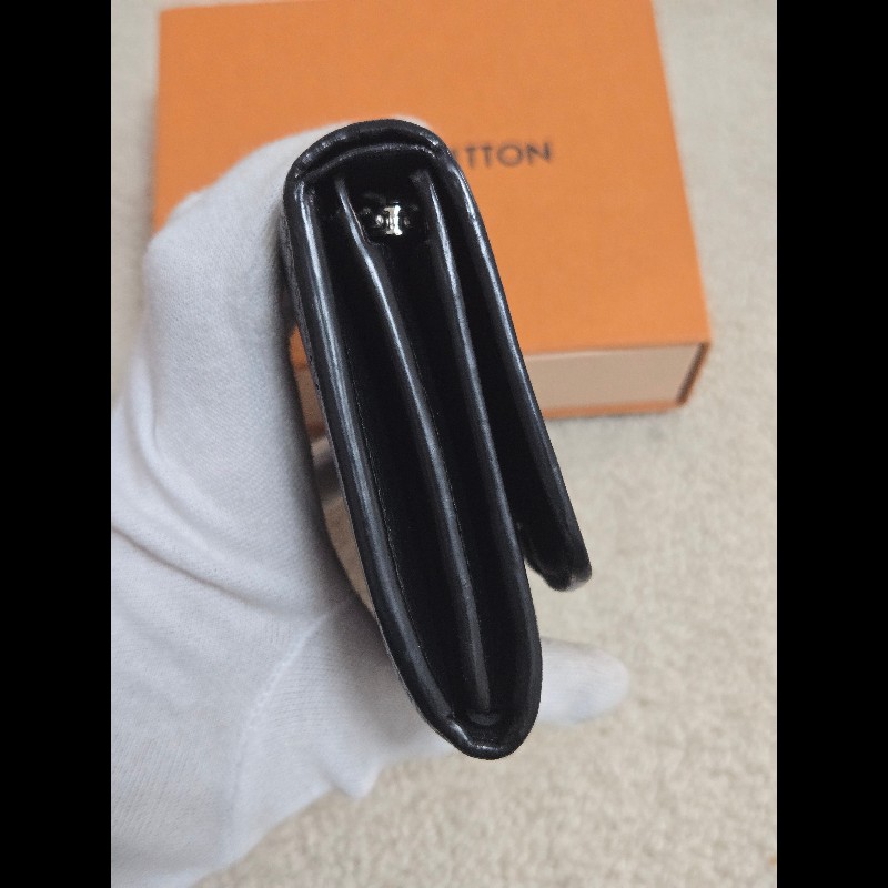 LV 路易威登 Louis Vuitton Mahina 皮革Iris 短夾 小皮件 零錢包 錢包-8