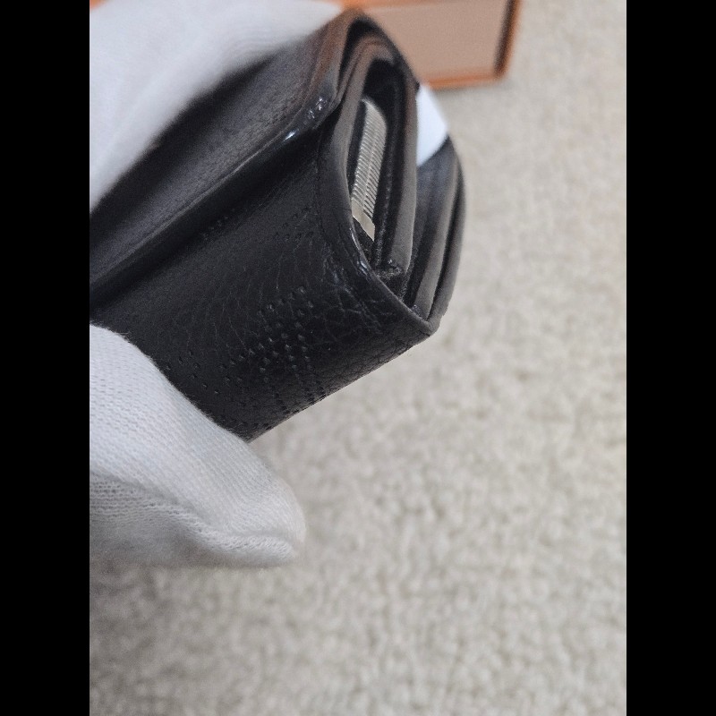 LV 路易威登 Louis Vuitton Mahina 皮革Iris 短夾 小皮件 零錢包 錢包-10