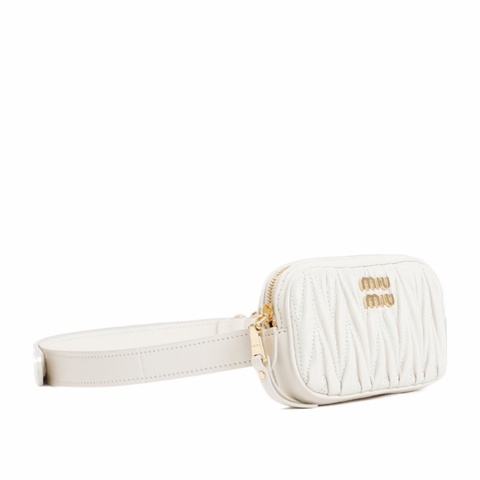 Miu Miu 女士 迷你Matelassé拉鍊腰包均碼碼MINI、12cm*3cm*7cm