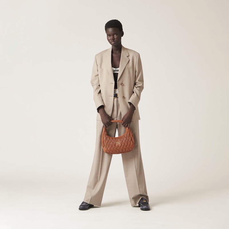 Miu Miu 女士 徽標手提包均碼碼常規、29cm*9.5cm*24cm-3