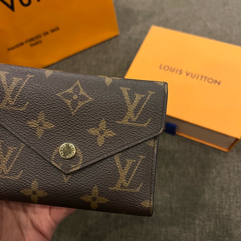 📢全新 票選第一的經典不敗款❤️Louis Vuitton LV 經典老花金釦三折短夾晶片款 正品-5