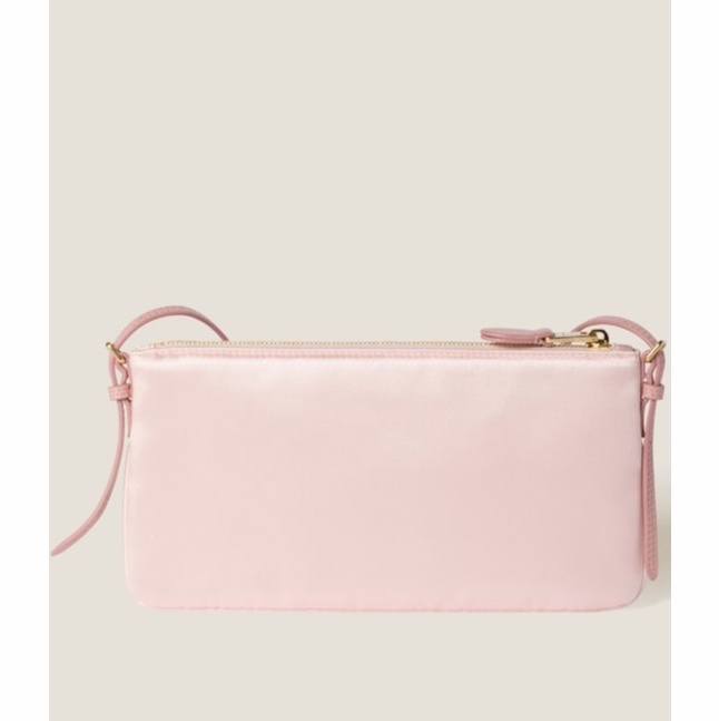 Miu Miu 女士 緞面迷你手袋均碼碼MINI、22.5cm*11.5cm-1