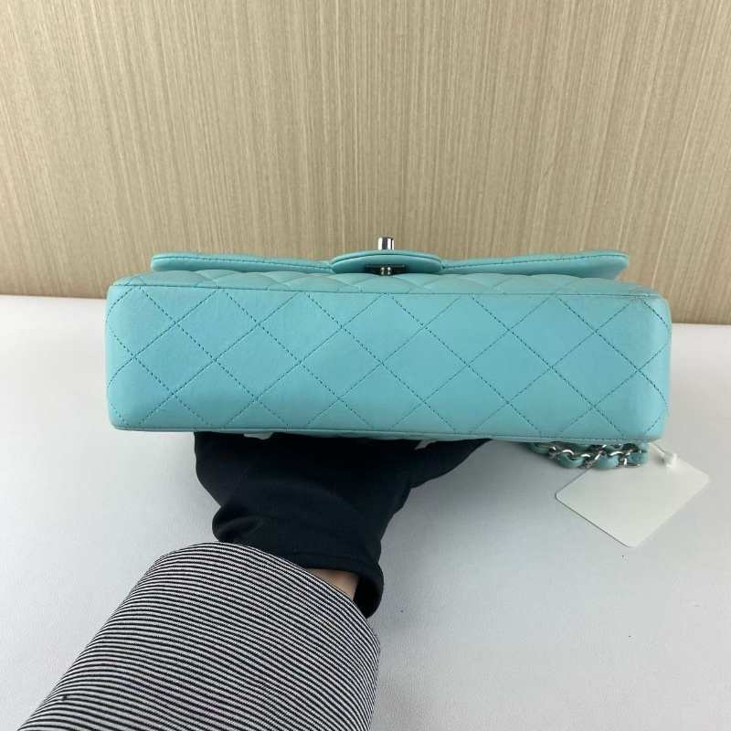 Chanel 淡藍色中號CF 羊皮 銀扣 25*15*6.5 98新配件塵袋盒子-4