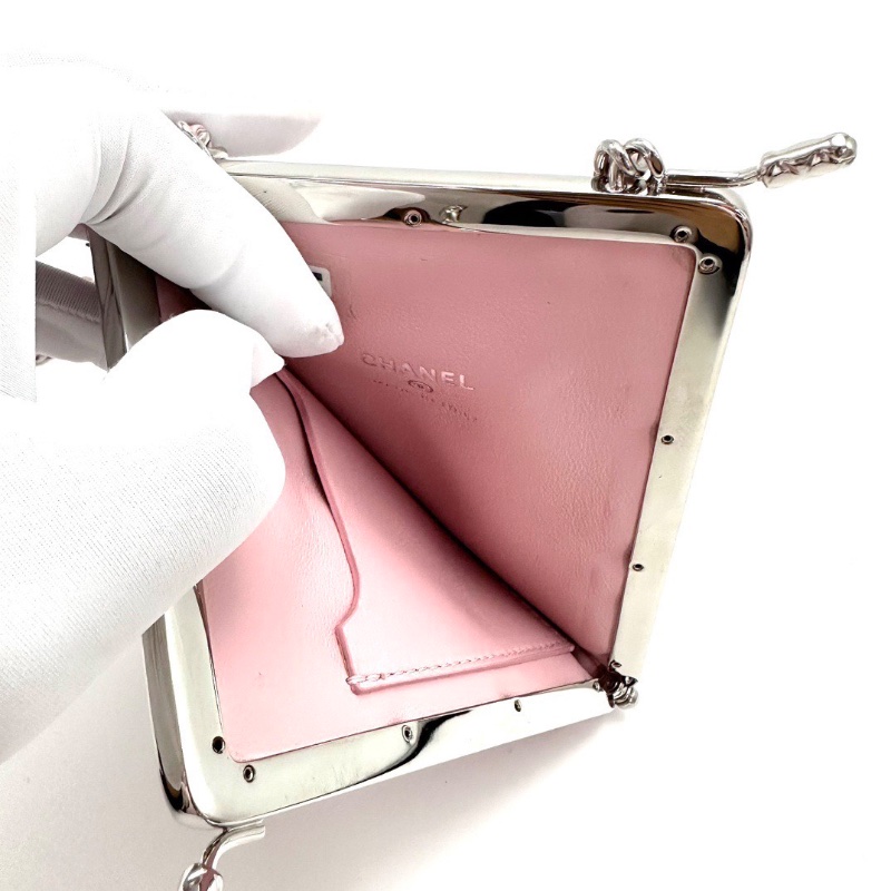 CHANEL 早春秀款mini亮片夾子包10*13*2 98新配件盒子塵袋調節扣-2