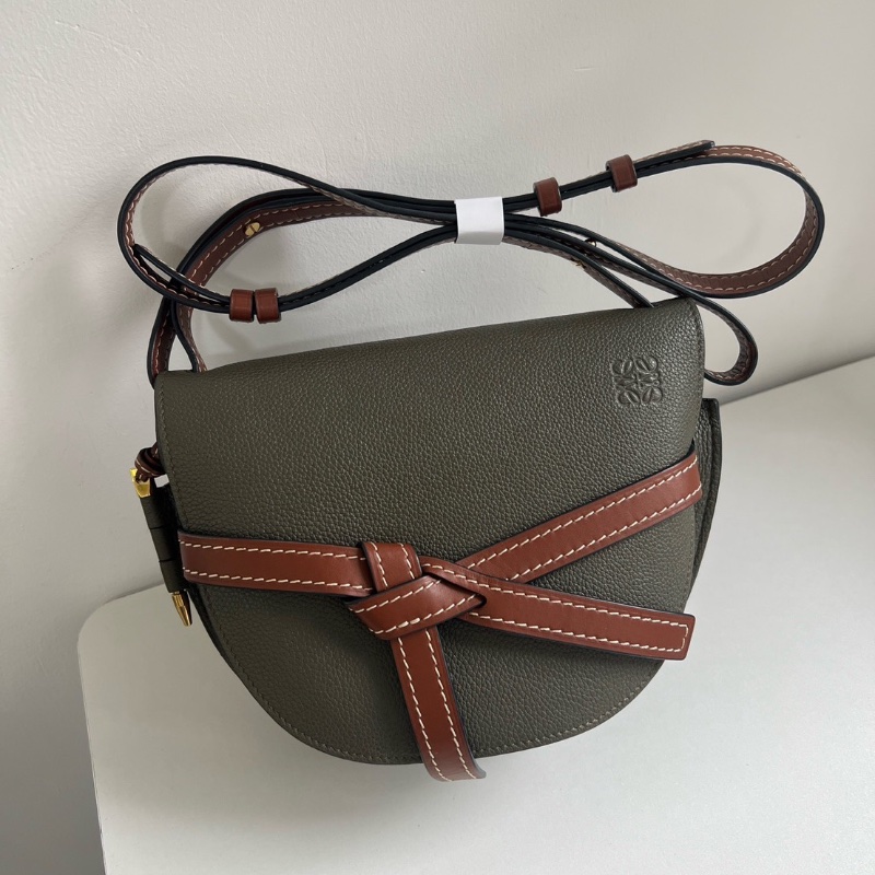 Loewe 中號gate馬鞍包卡其綠荔枝皮26×19cm 全新閒置配件塵袋-0