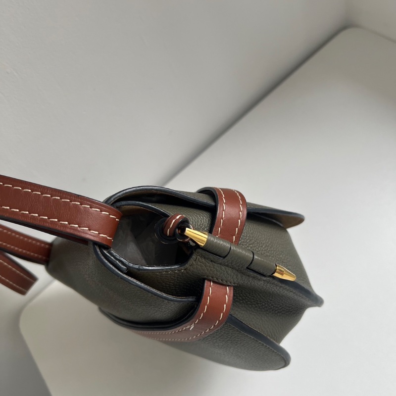 Loewe 中號gate馬鞍包卡其綠荔枝皮26×19cm 全新閒置配件塵袋-4