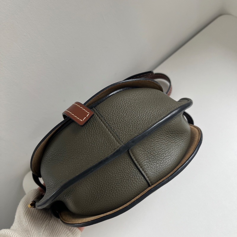 Loewe 中號gate馬鞍包卡其綠荔枝皮26×19cm 全新閒置配件塵袋-5
