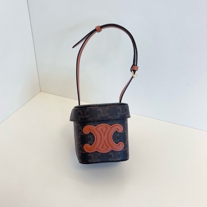 Celine Box Cuir Triomphe 焦糖凱旋門老花迷你盒子包  10*11 cm 98新配件塵袋-1