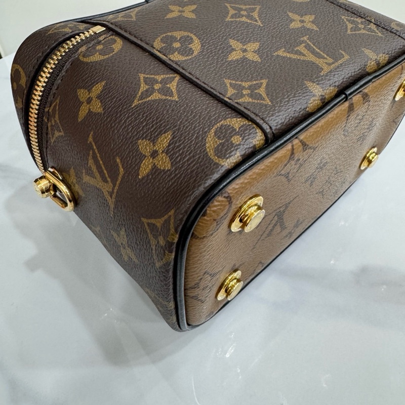 JK國際二手精品✨ LV M45165 VANITY化妝包-9