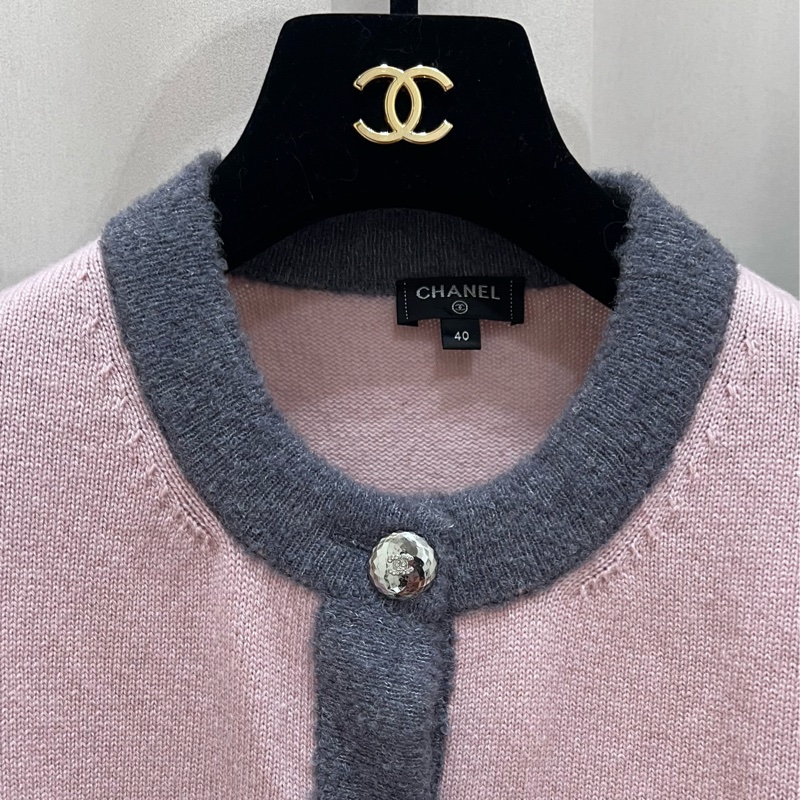 Chanel粉灰邊羊毛針織外套-2