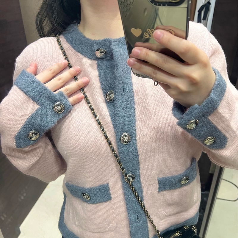 Chanel粉灰邊羊毛針織外套-8