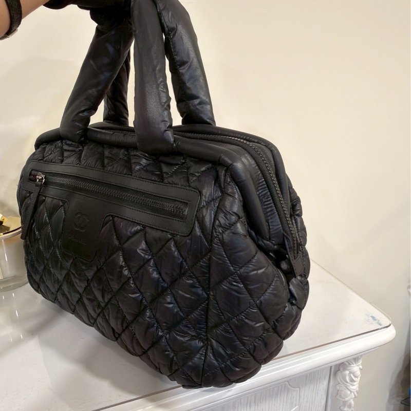 輕便時尚✨Chanel香奈兒全黑泡芙羽絨包雲朵包托特手提包☁️-10