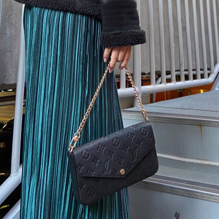 氣質百搭款🖤超低價😍LV路易威登黑色壓紋全皮三合一手提包鏈條包-0