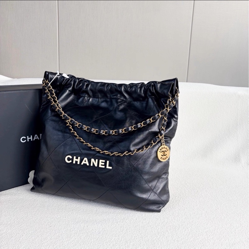 經典熱門款🖤99新🆕Chanel黑金白字小號22bag垃圾袋手提袋單肩包-9