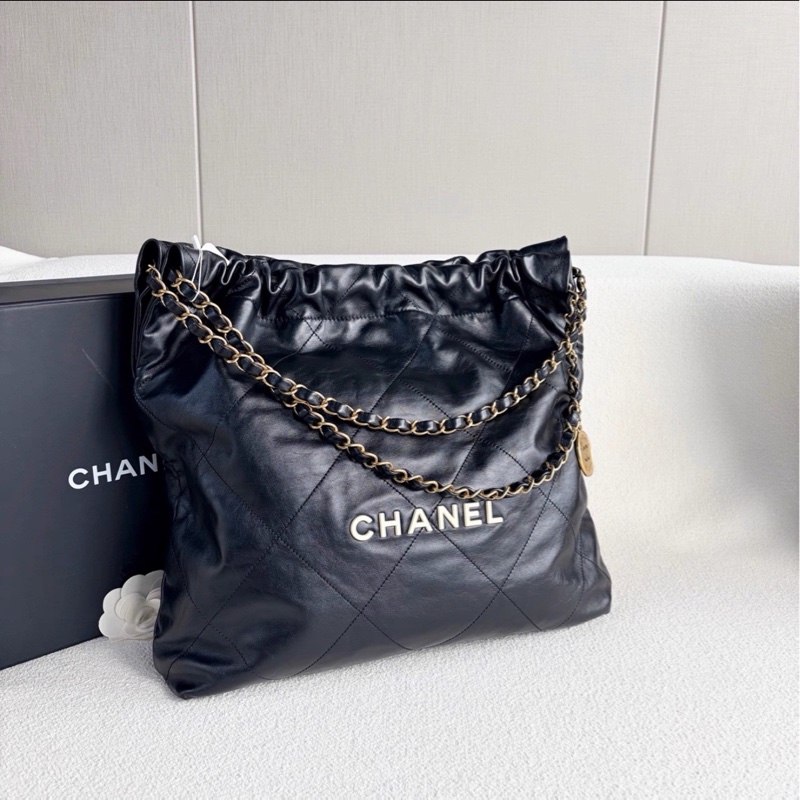 經典熱門款🖤99新🆕Chanel黑金白字小號22bag垃圾袋手提袋單肩包-11