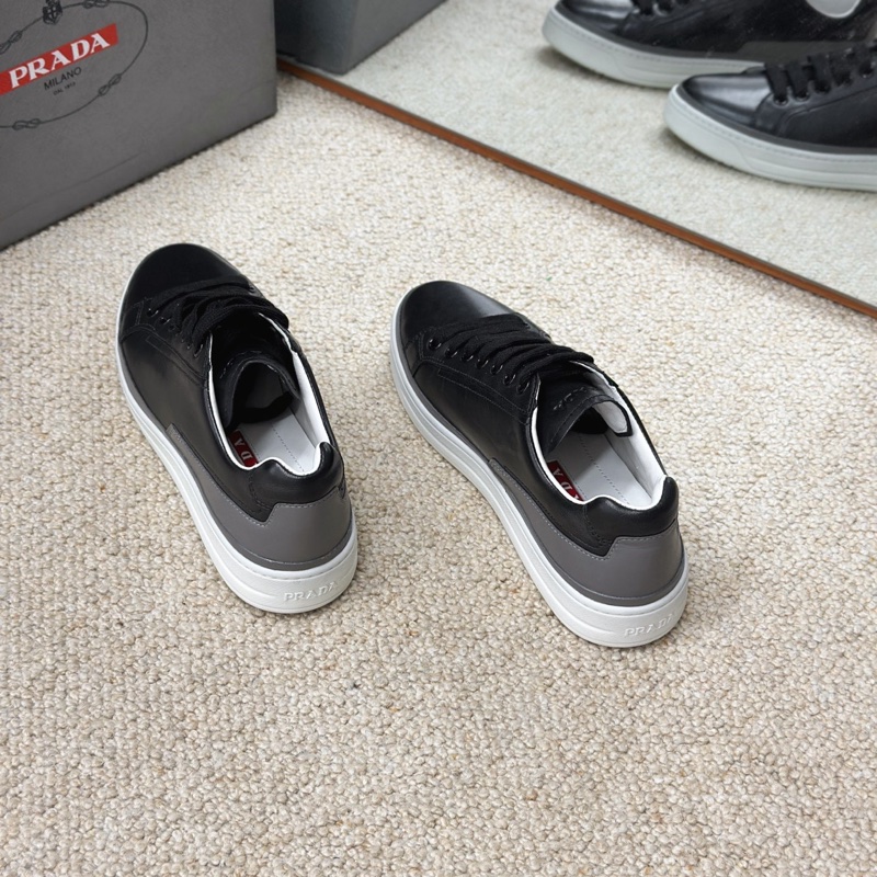 閒置新PRADA 普拉達 黑色全皮系帶休閒鞋 板鞋 品牌英文標識   尺碼35*1-3