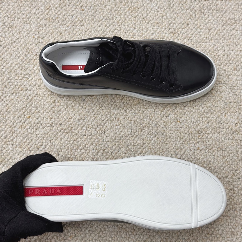 閒置新PRADA 普拉達 黑色全皮系帶休閒鞋 板鞋 品牌英文標識   尺碼35*1-5