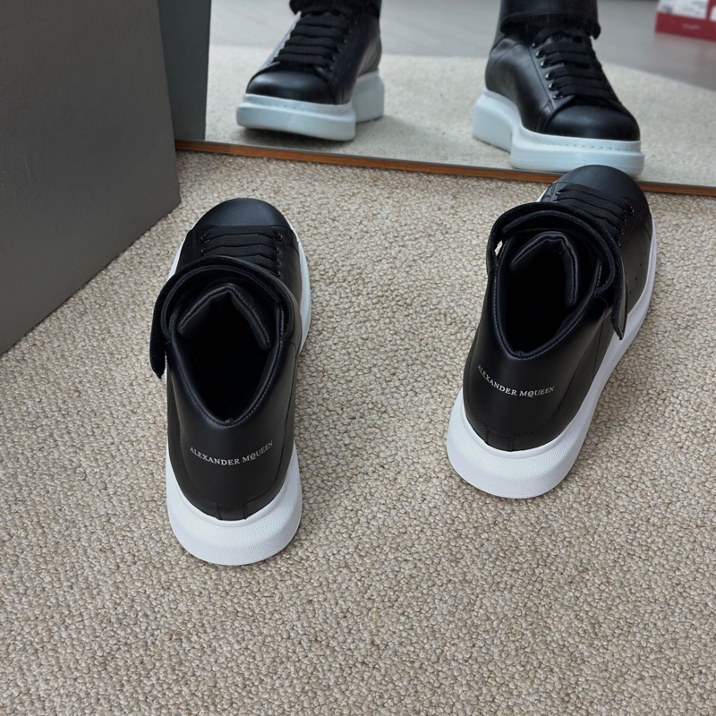 閒置新 未使用ALEXANDER MCQUEEN 麥昆黑色休閒鞋 附件：塵袋-3