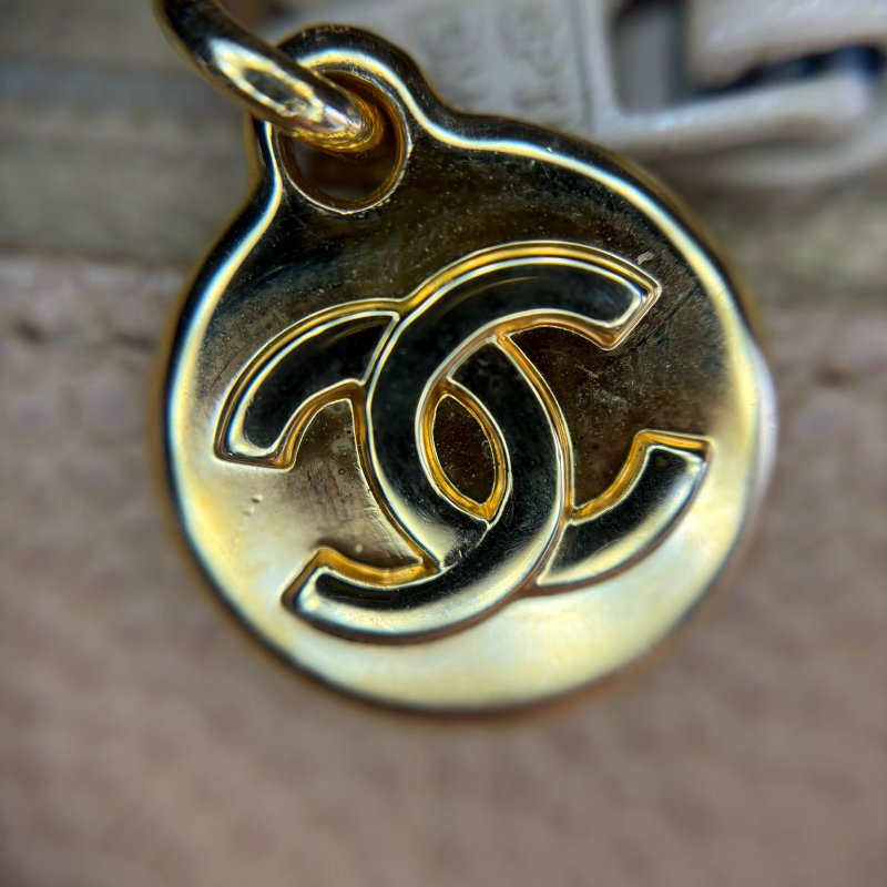 香奈兒 Diana 中號菱格紋鍊條包-17