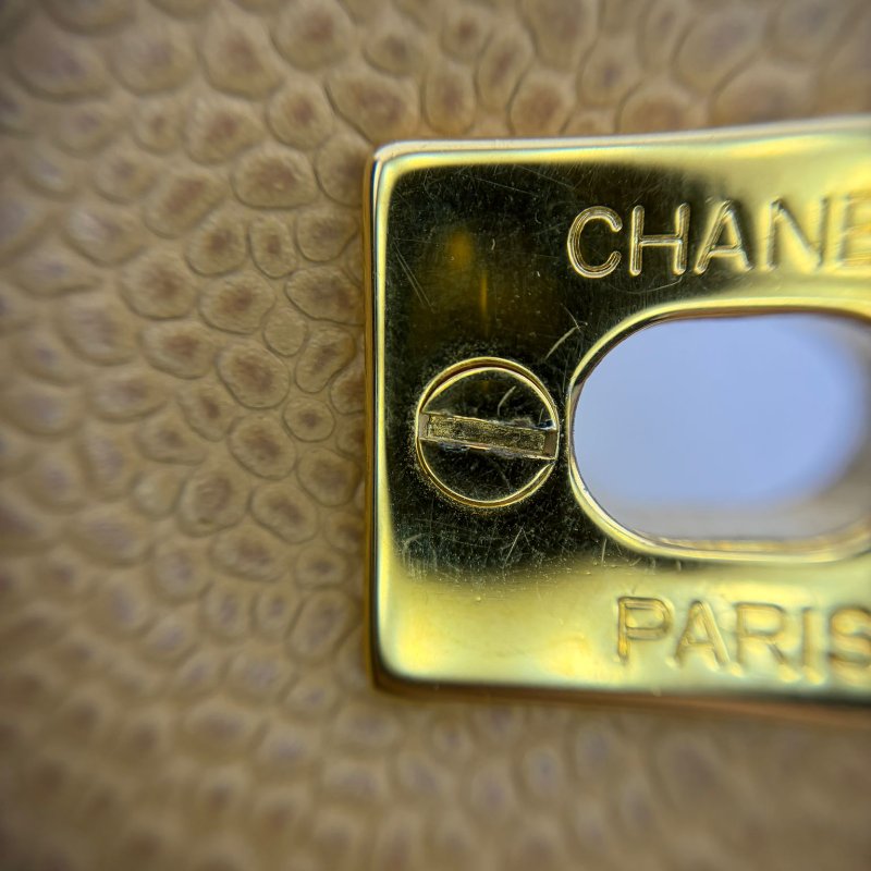 香奈兒 Diana 中號菱格紋鍊條包-18