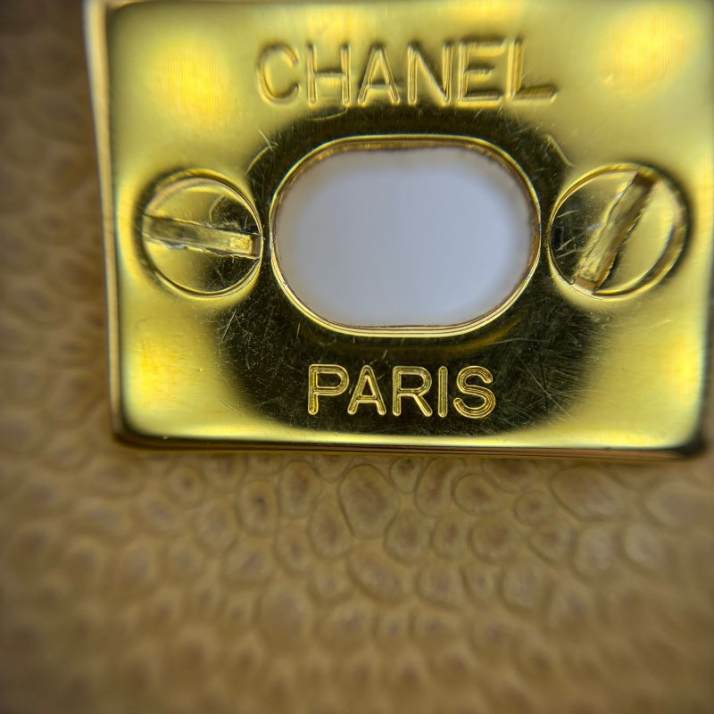 香奈兒 Diana 中號菱格紋鍊條包-20