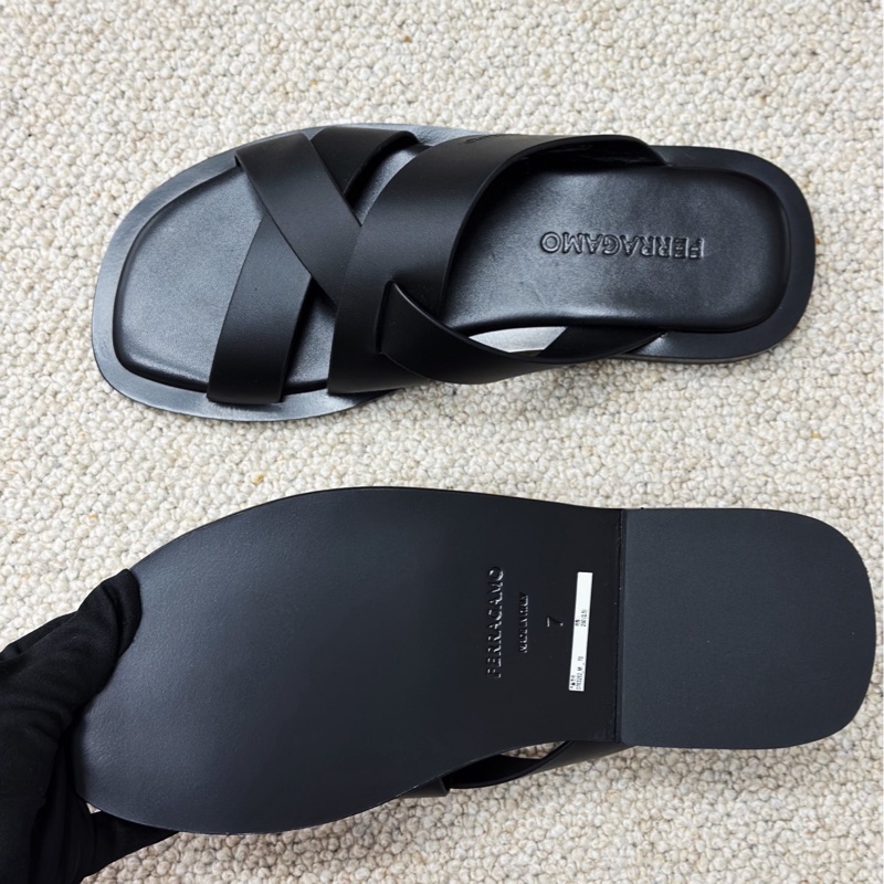 閒置新 未使用 Ferragamo 菲拉格慕 黑色休閒拖鞋 涼鞋 763262 尺碼41-5