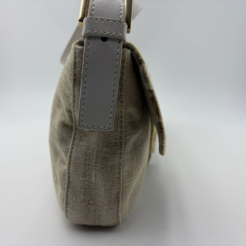 Fendi Baguette 中号刺绣法棍包-5