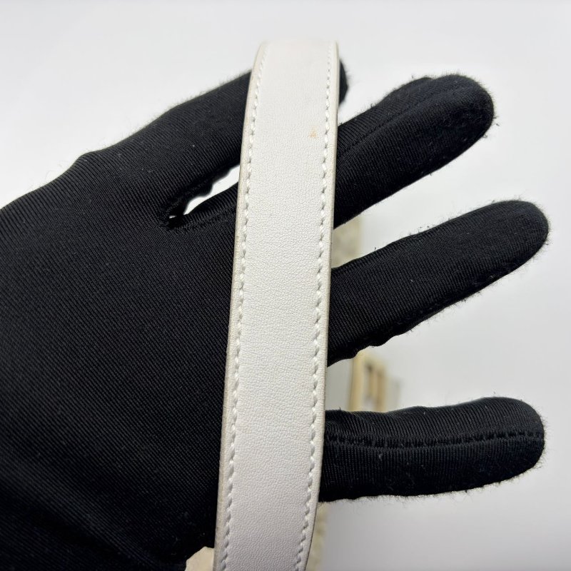 Fendi Baguette 中号刺绣法棍包-22