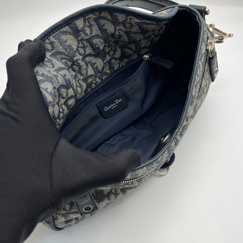 🏷Dior D扣腋下包-8