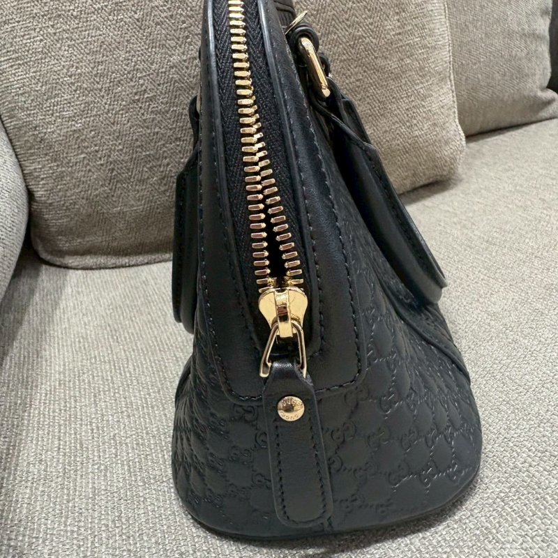 Gucci壓紋兩用貝殼包-2