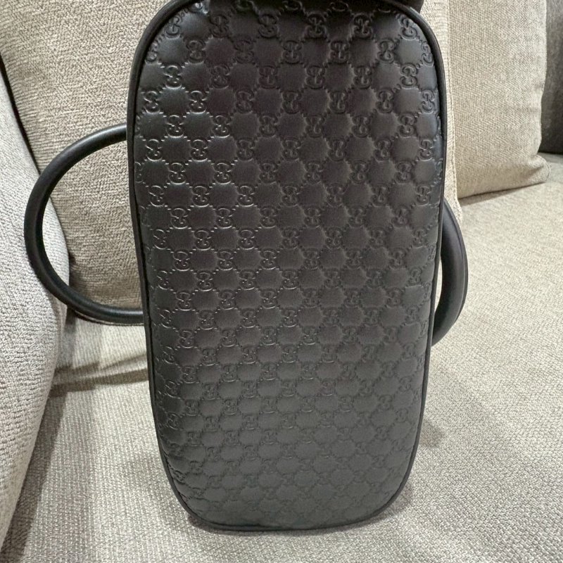 Gucci壓紋兩用貝殼包-4