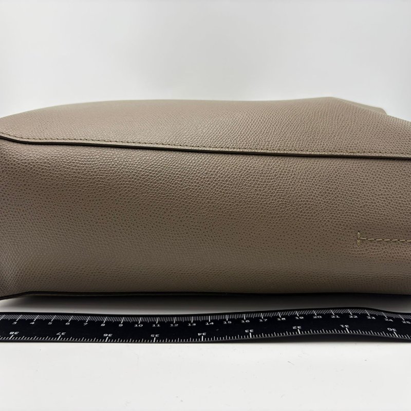 Celine Cabas 小號直式托特包-4