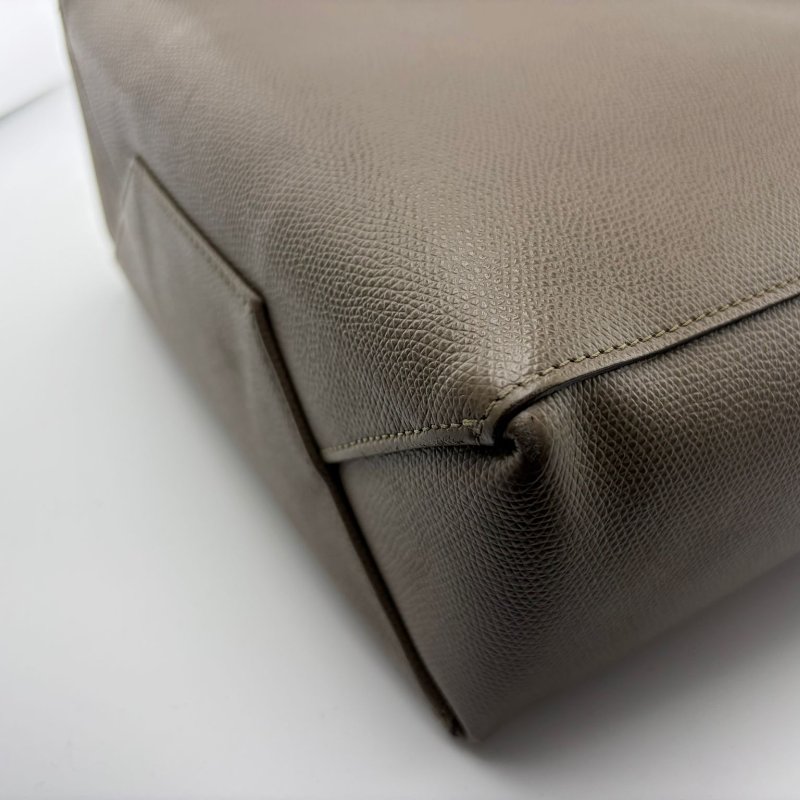 Celine Cabas 小號直式托特包-9