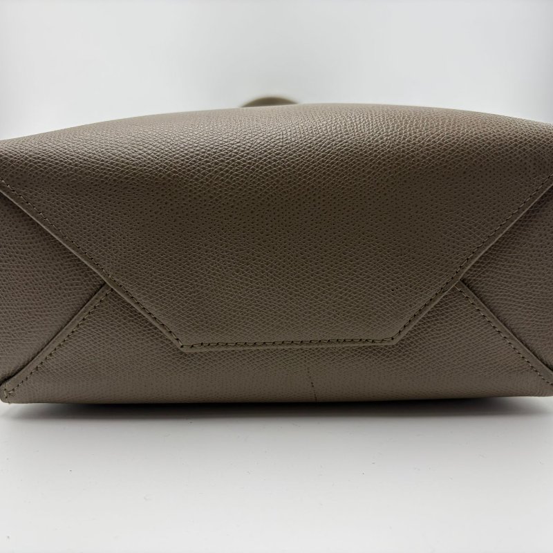 Celine Cabas 小號直式托特包-23