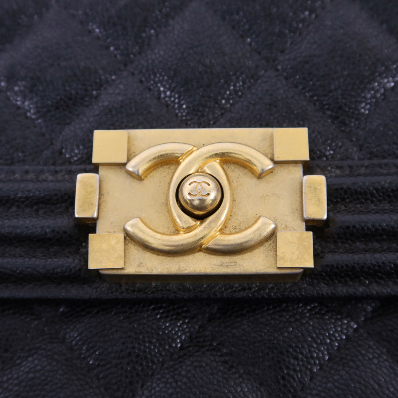 CHANEL 牛皮皮革Boy金扣鏈帶肩背袋-9